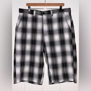 South Pole 90's Vtg Black & White Plaid Short Bermuda Hip Hop Baggy MEN 38‎